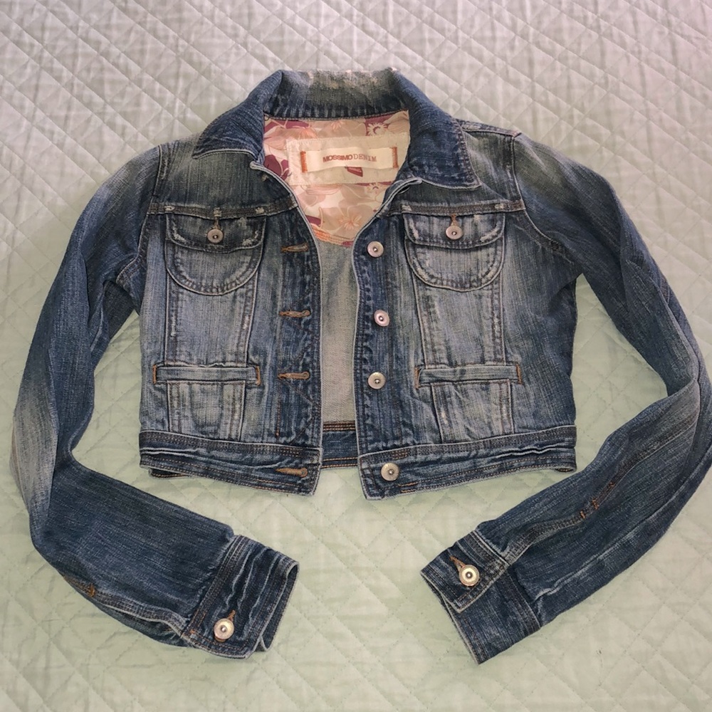 EUC Mossimo Denim cropped distressed jacket